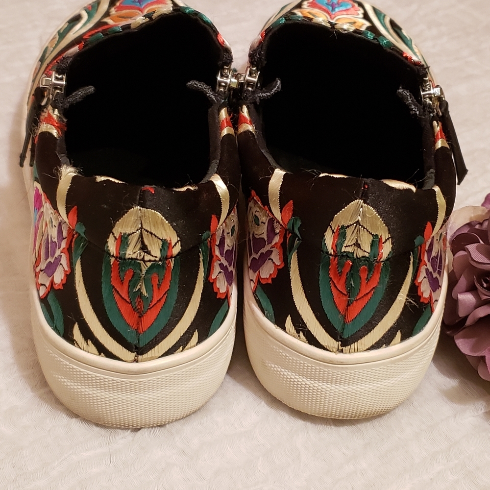 Steve Madden Geary Embroidered Sneakers sz 8 - Picture 6 of 14